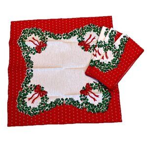 Set of 4 Vintage Sunweave Holiday Christmas Napkins Red Holly Berry Brazil NWOT